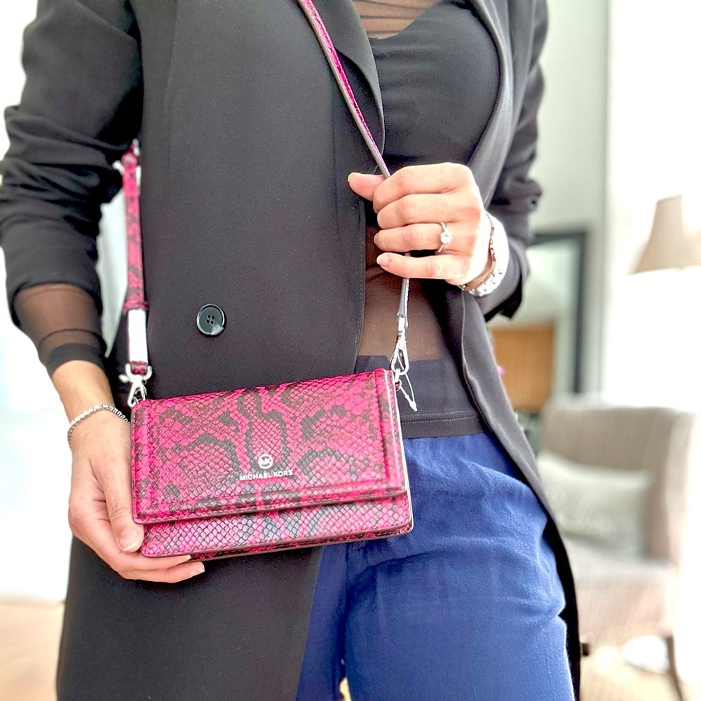 MICHAEL KORS Jet Set Charm Small Phone Crossbody